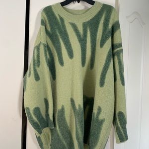 VergeGirl sweater